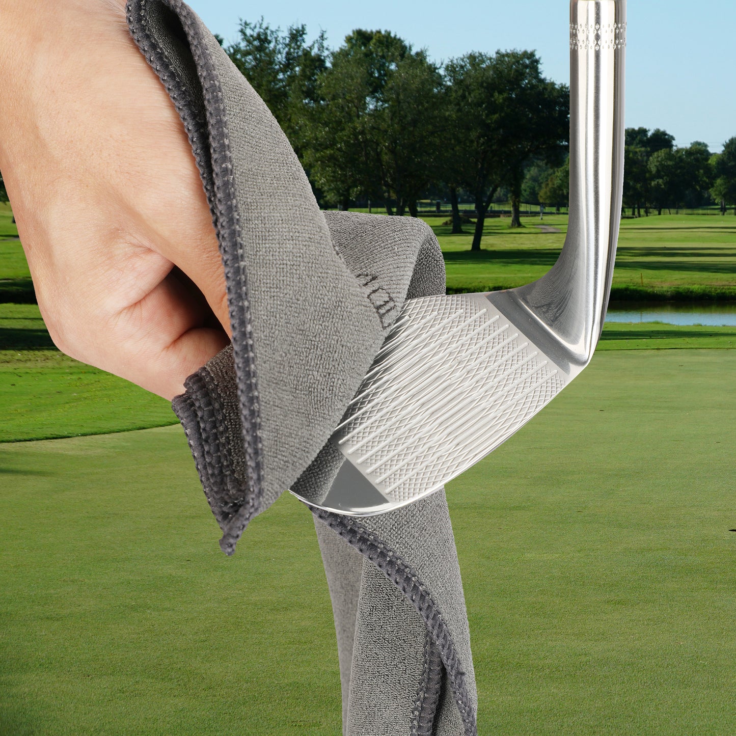 M15 New Golf Towel Soft And Absorbent Wiping Cloth Easy Drawstring Lanyard Retractable